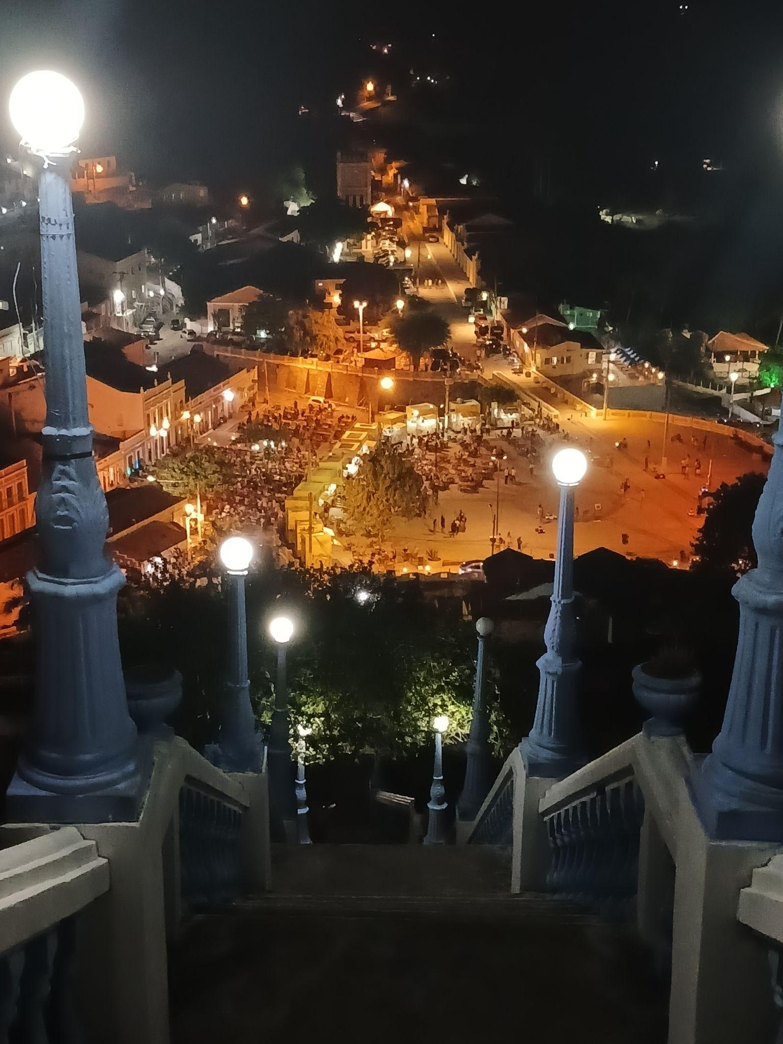 Apresentação de Xaxado no Centro Histórico de Piranhas — dança de guerra do cangaço que inspirou os Calangos